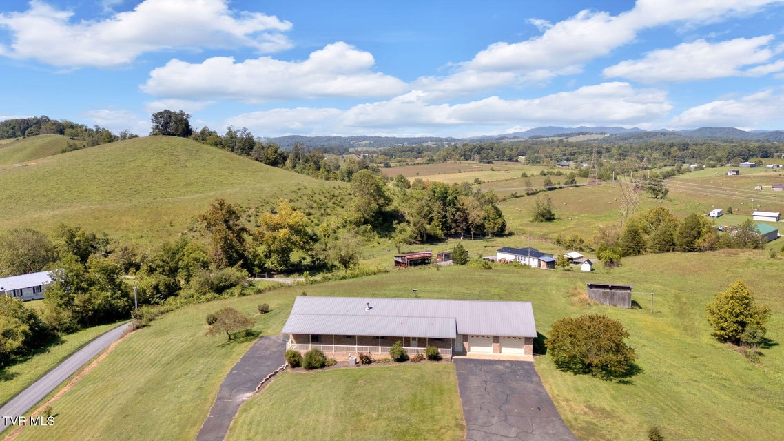 Photo #40: 887 Berry Road