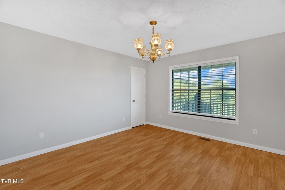 Photo #12: 887 Berry Road