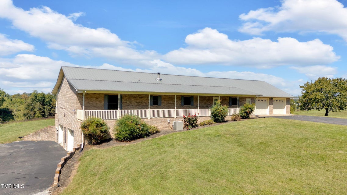 Photo #38: 887 Berry Road