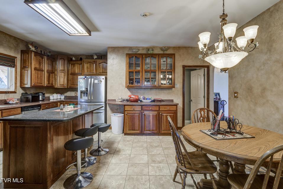 Photo #10: 8845 107 Cutoff 