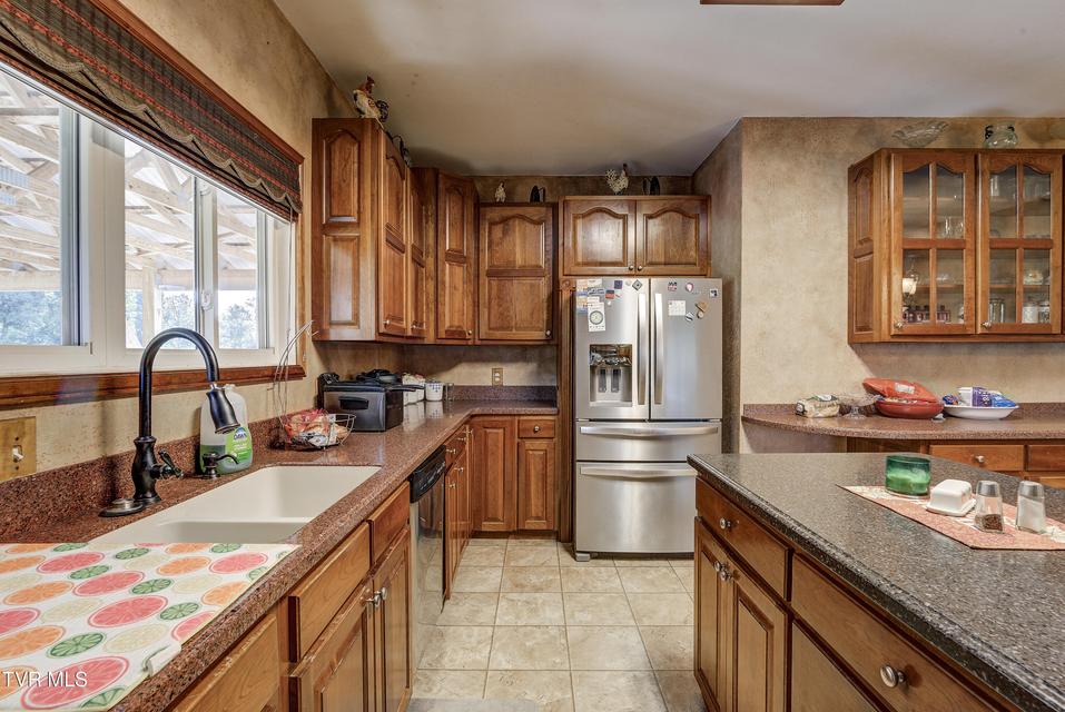 Photo #14: 8845 107 Cutoff 