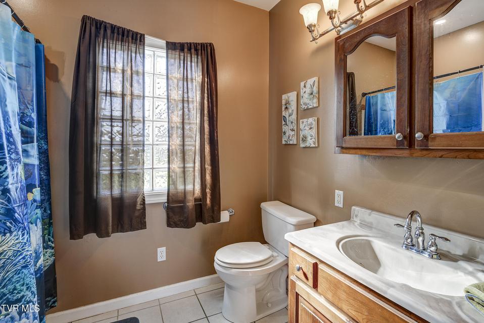 Photo #31: 8845 107 Cutoff 