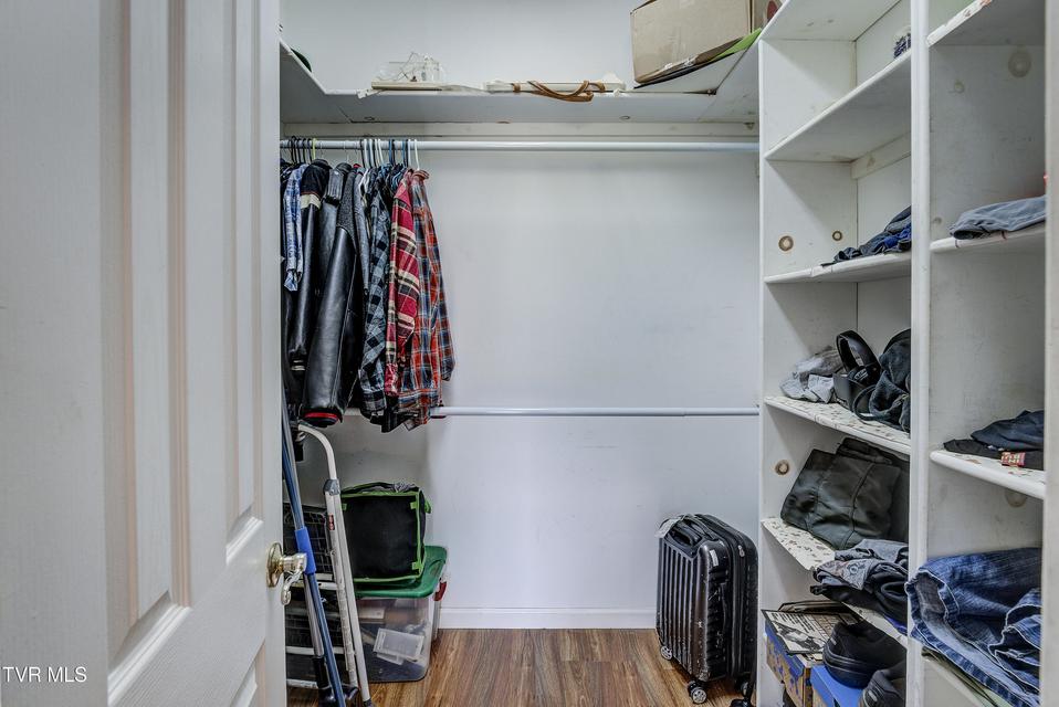 Photo #24: 8845 107 Cutoff 