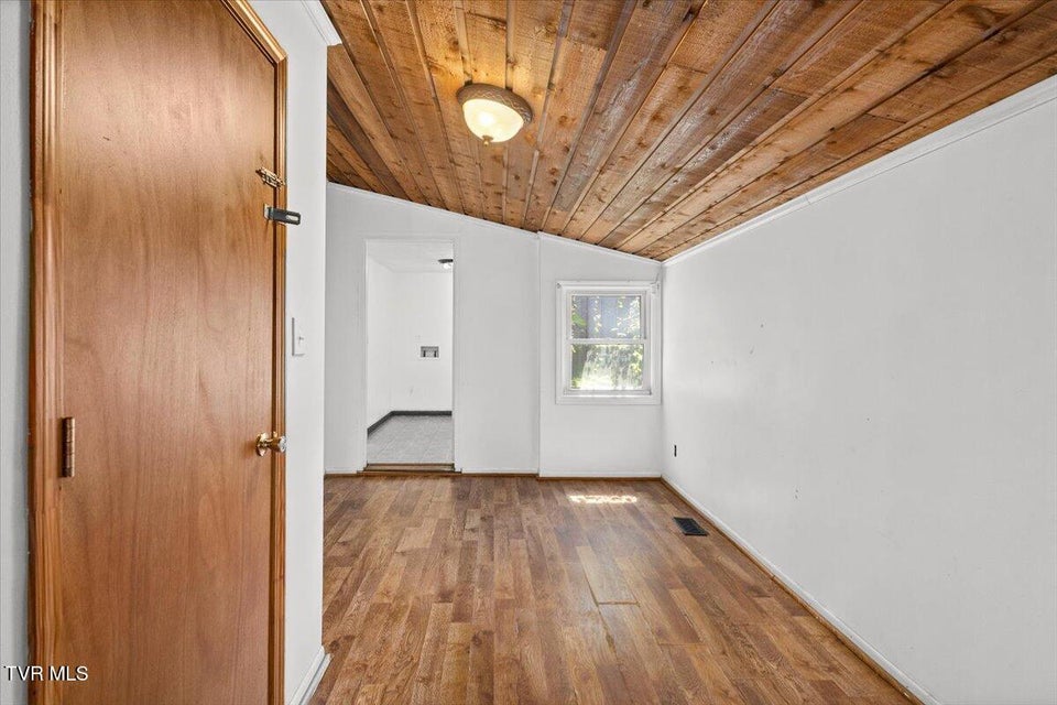 Photo #30: 120 Presnell Drive