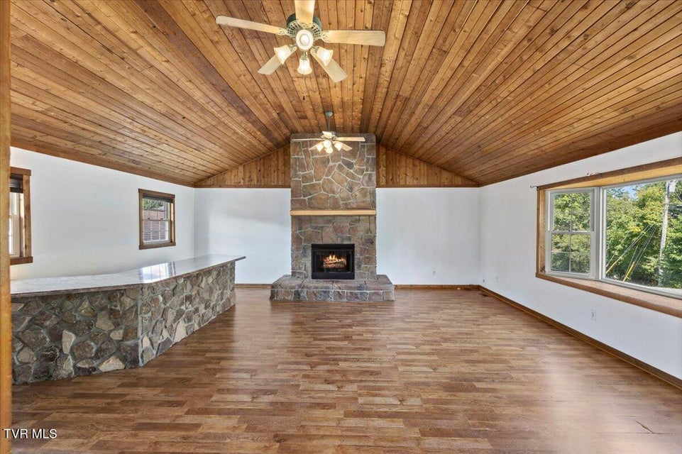 Photo #12: 120 Presnell Drive