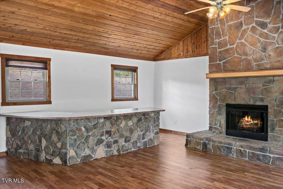 Photo #13: 120 Presnell Drive