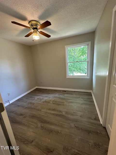 Photo #10: 172 Village Lane