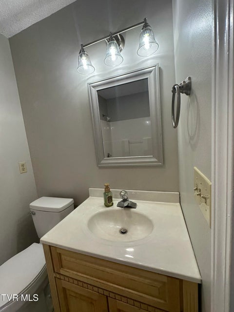 Photo #14: 172 Village Lane