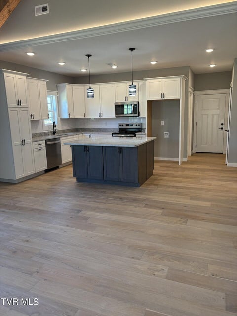 Photo #2: 225 Dry Kiln Court