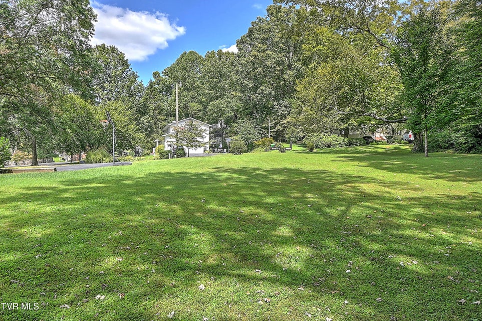 Photo #21: 104 Forest Hills Drive