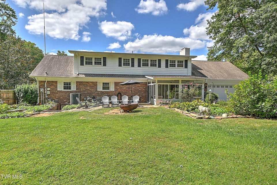 Photo #2: 104 Forest Hills Drive