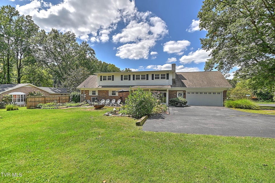 Photo #12: 104 Forest Hills Drive