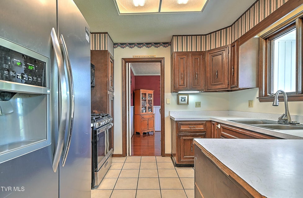 Photo #30: 104 Forest Hills Drive