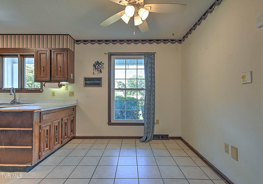 Photo #34: 104 Forest Hills Drive