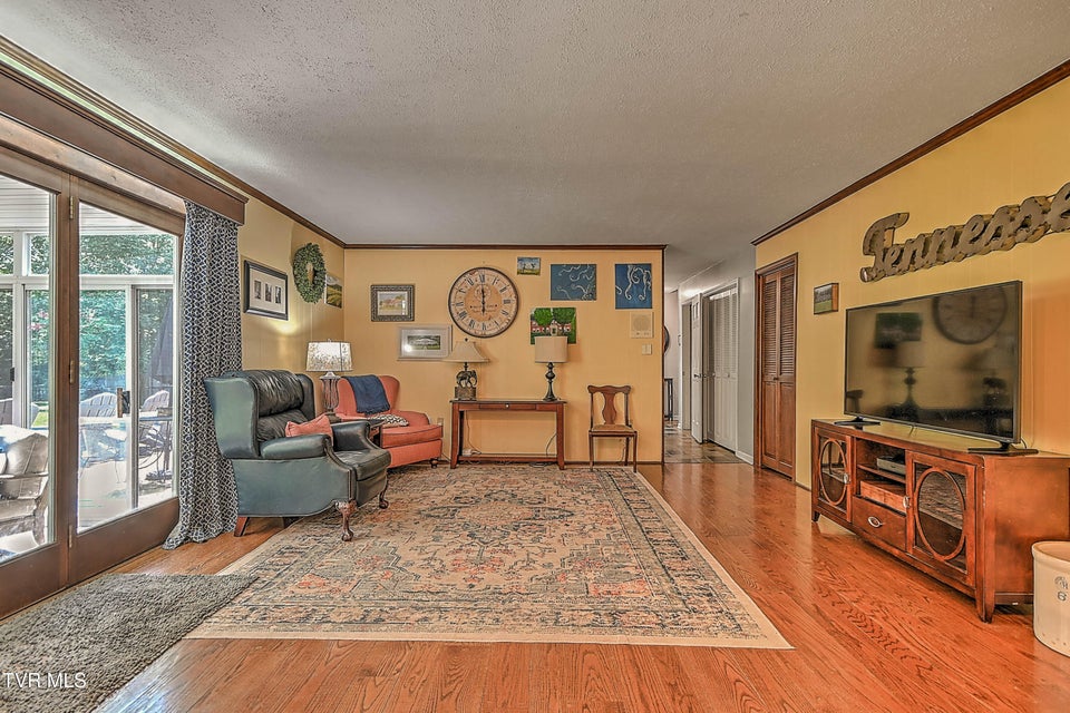 Photo #39: 104 Forest Hills Drive