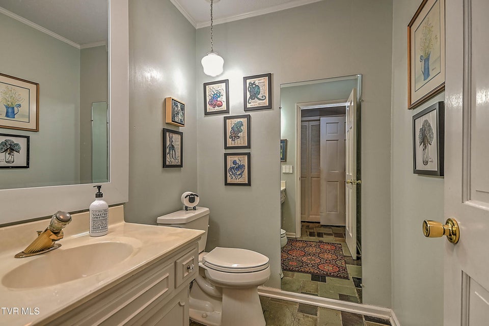 Photo #42: 104 Forest Hills Drive