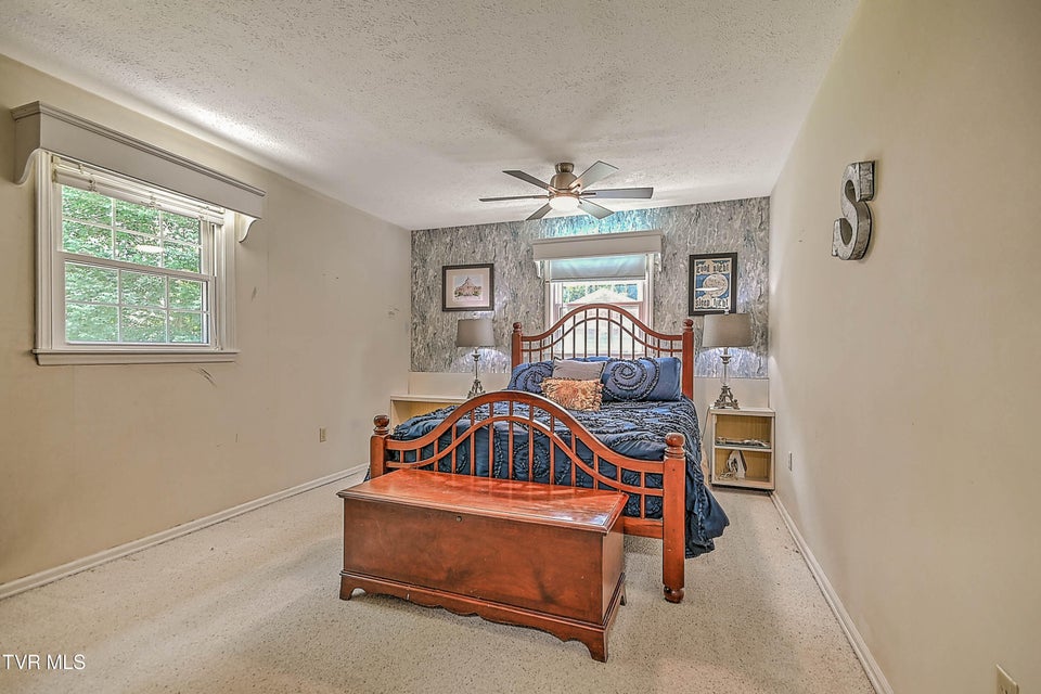 Photo #43: 104 Forest Hills Drive