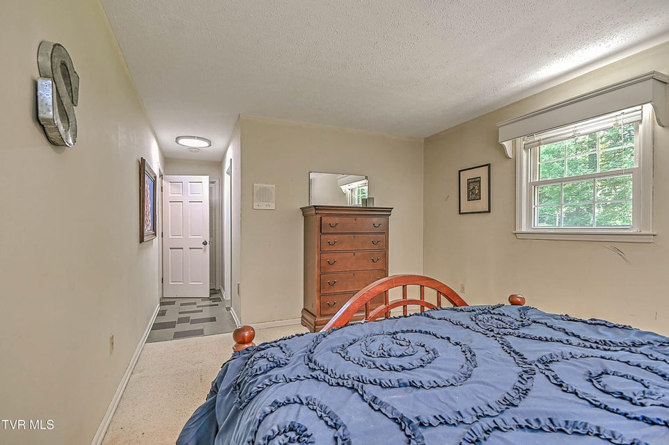 Photo #44: 104 Forest Hills Drive