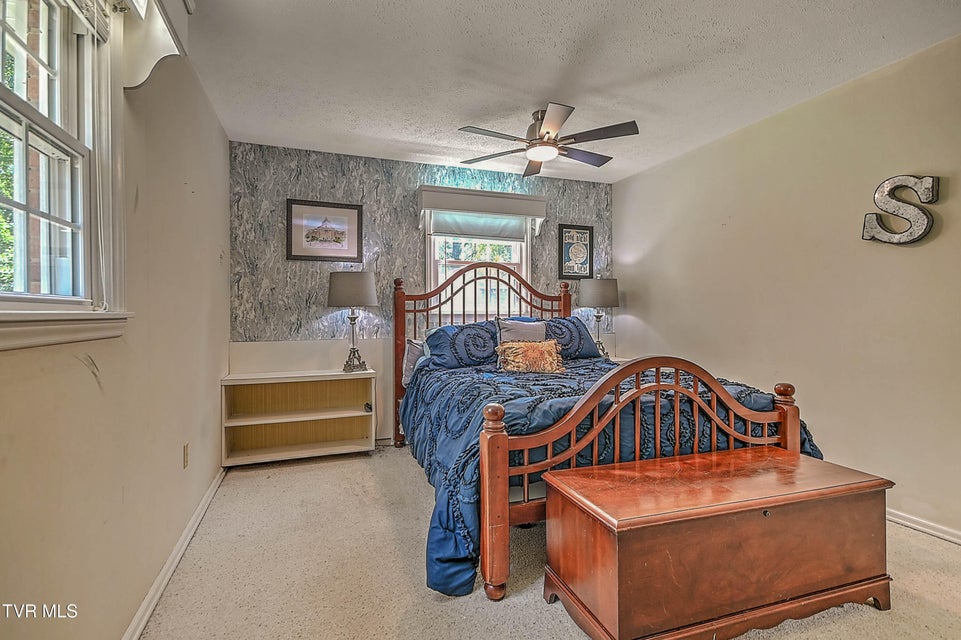 Photo #45: 104 Forest Hills Drive