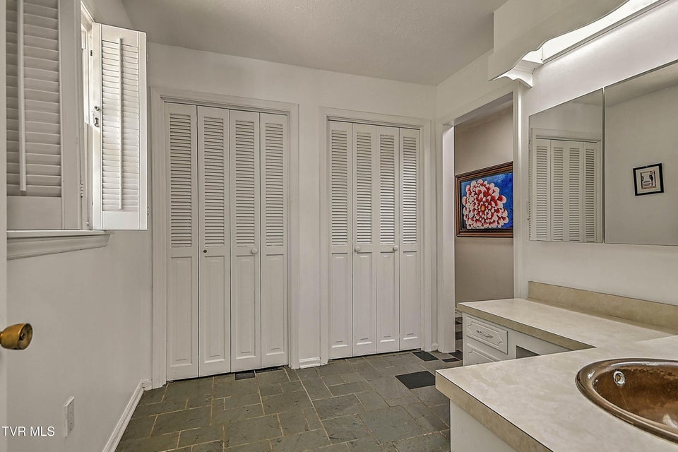 Photo #48: 104 Forest Hills Drive