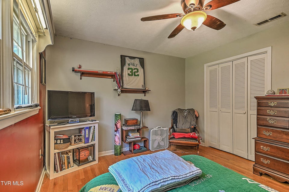 Photo #54: 104 Forest Hills Drive