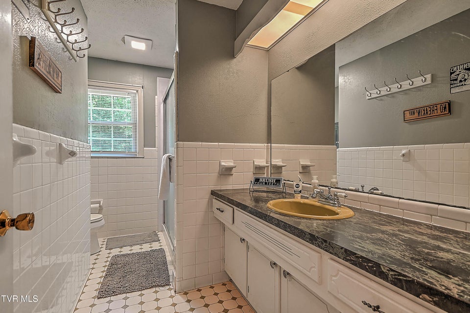 Photo #56: 104 Forest Hills Drive