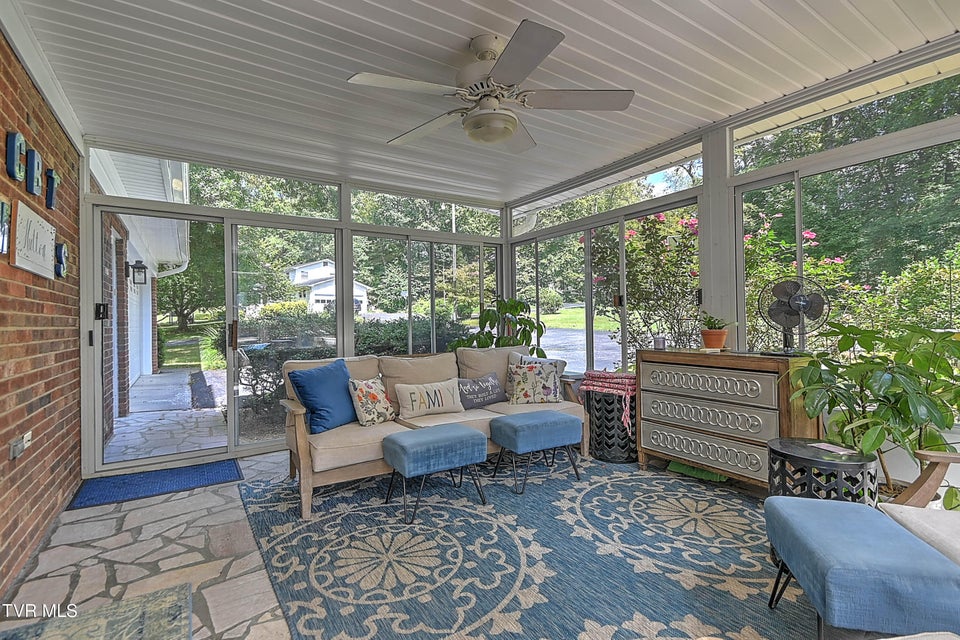 Photo #8: 104 Forest Hills Drive