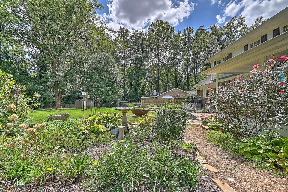 Photo #19: 104 Forest Hills Drive