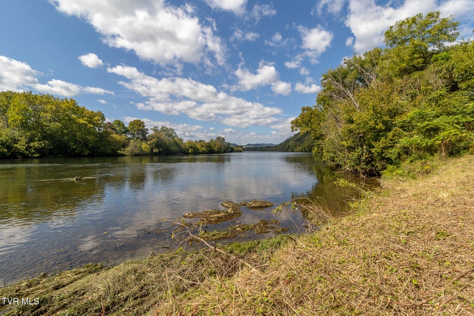 Photo #37: 1148 Millers Bluff Road