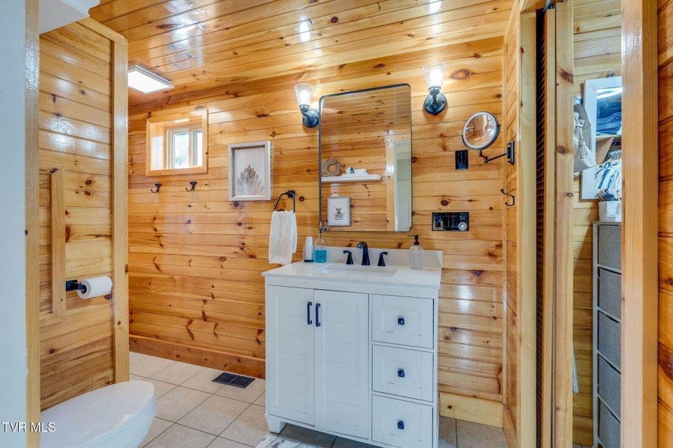 Photo #19: 320 Barren Road