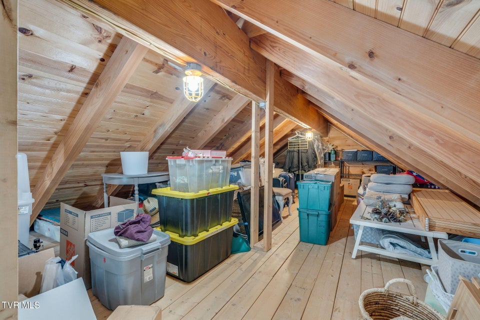 Photo #27: 320 Barren Road