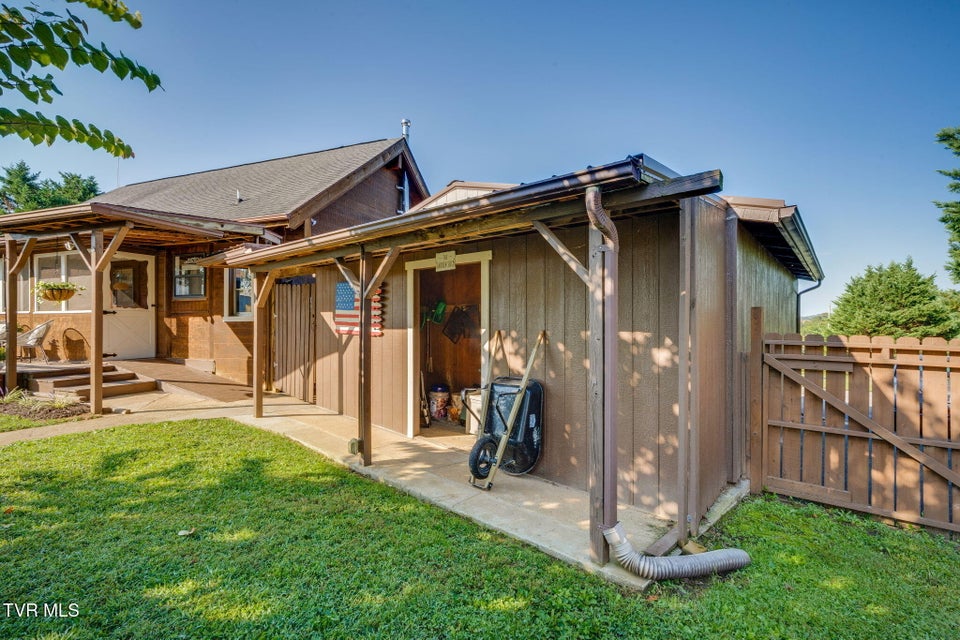 Photo #37: 320 Barren Road