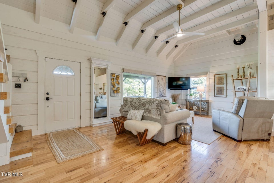 Photo #9: 320 Barren Road