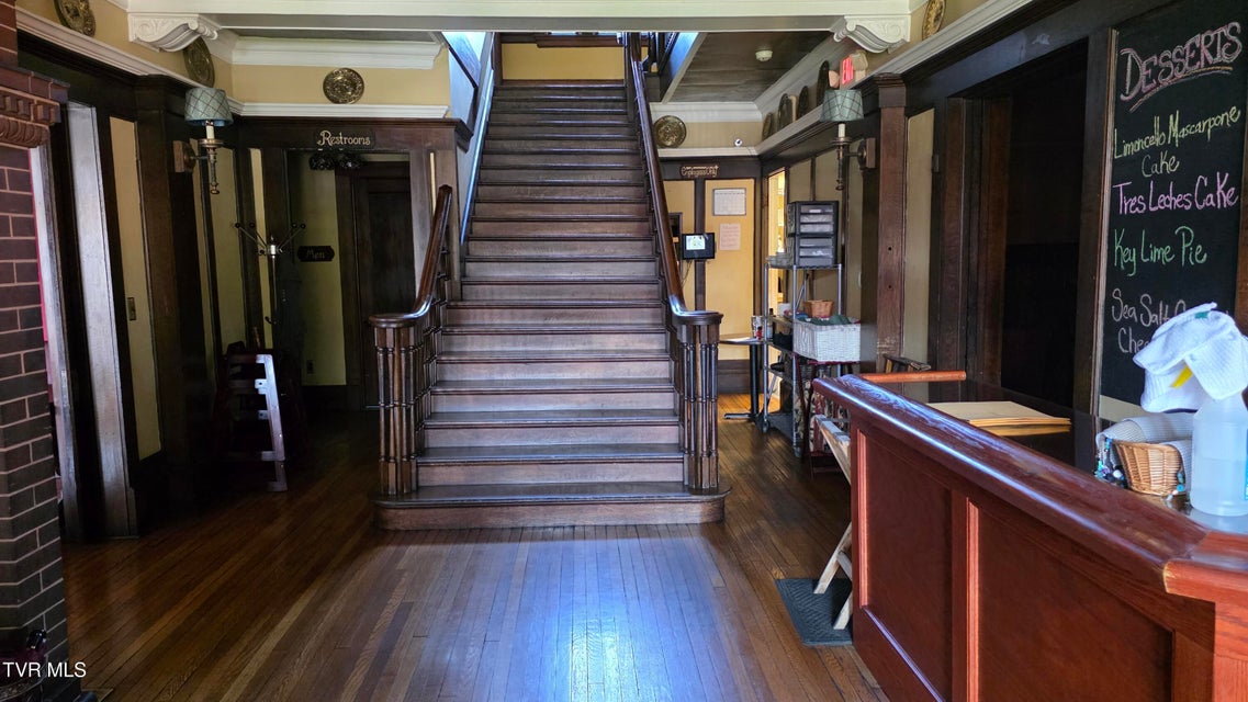 Photo #5: 231 Main Street
