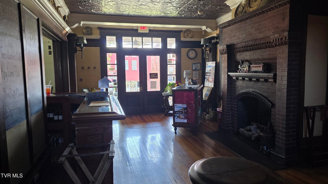 Photo #7: 231 Main Street
