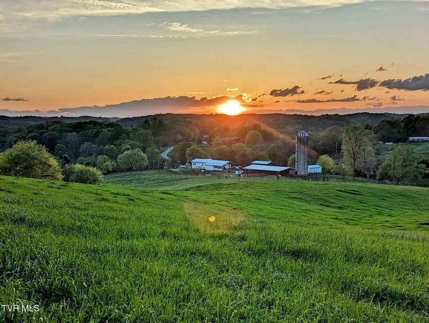 Photo #10: 780 Bright Hope Road