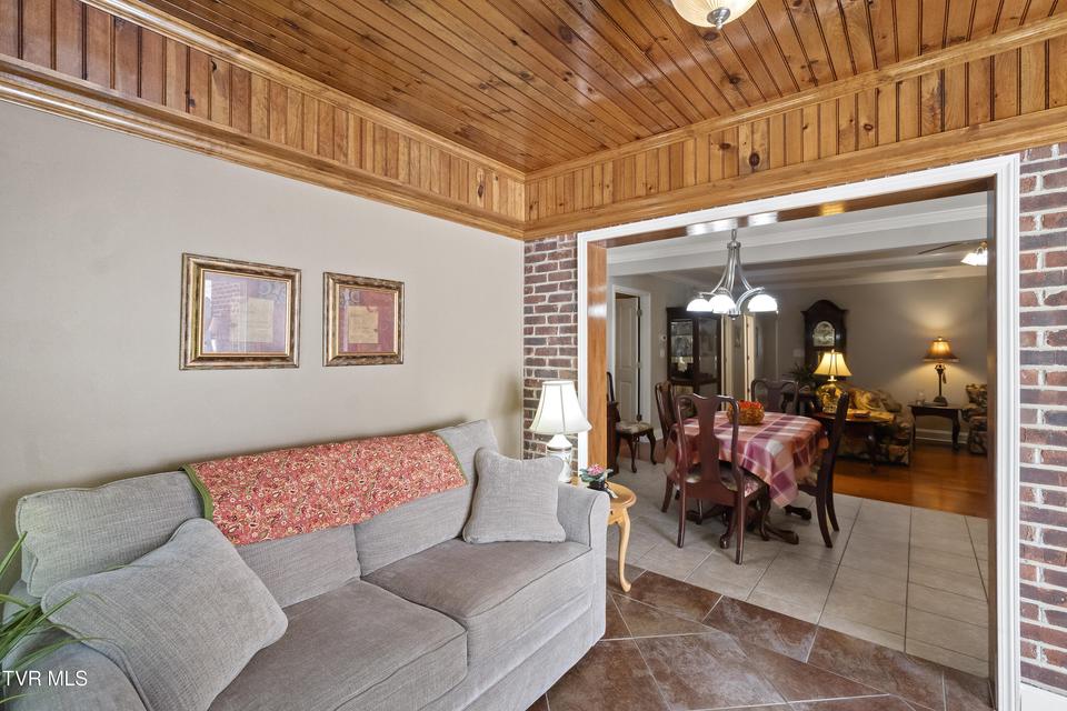 Photo #12: 106 Bridgewater Court