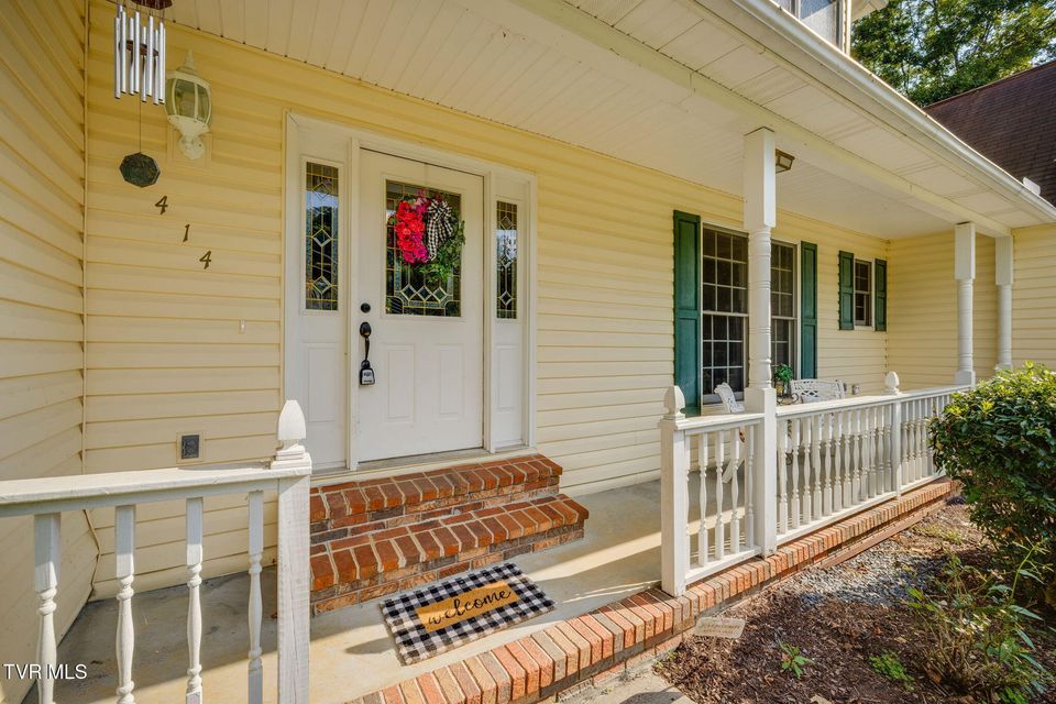 Photo #5: 414 Greenbrook Circle