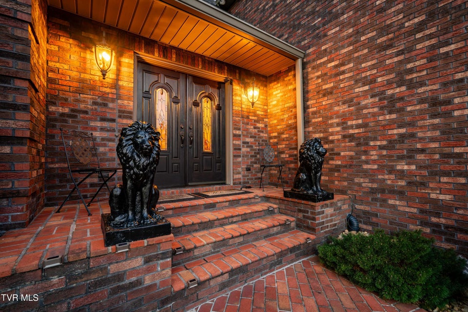 Photo #3: 194 Willow Brook Drive