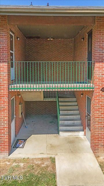 Photo #60: 420 Wheatley Street