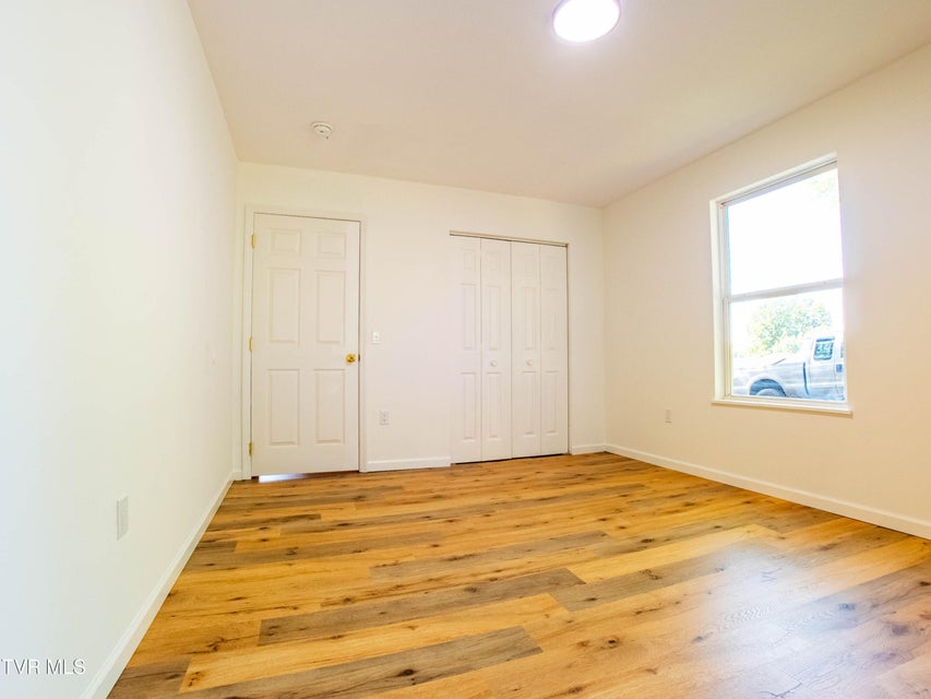 Photo #7: 410 Armstrong Street
