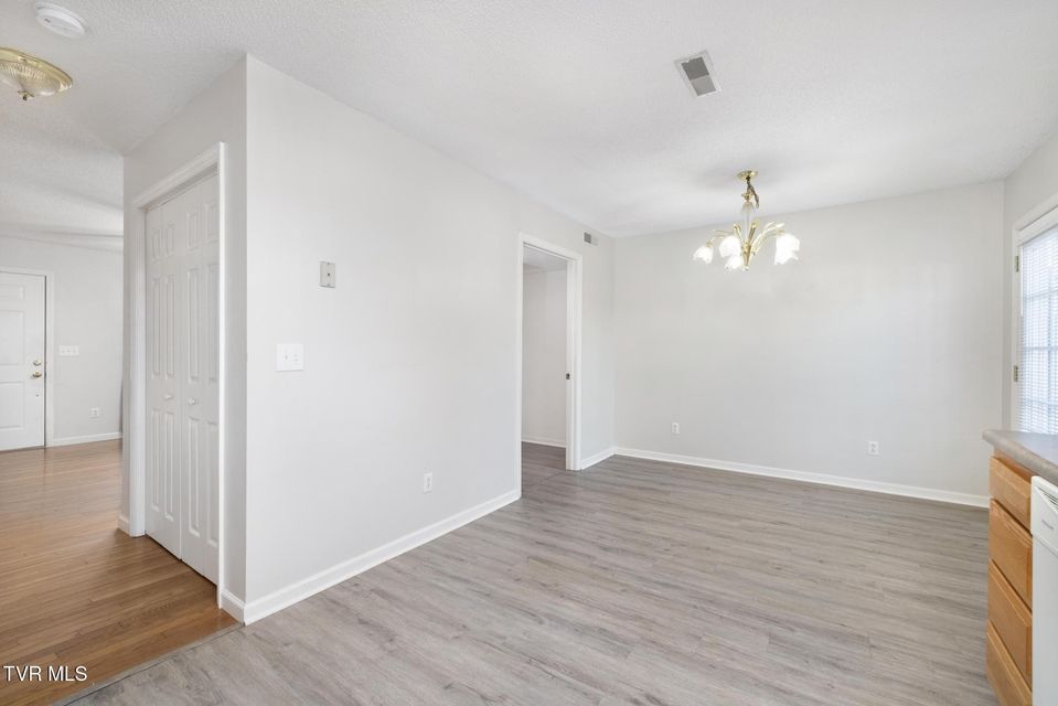 Photo #14: 3115 Walnut Street
