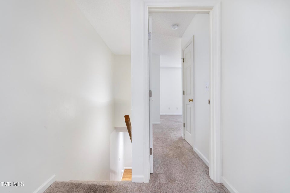 Photo #19: 3115 Walnut Street