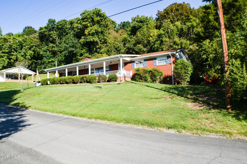 Photo #3: 213 Russell Drive