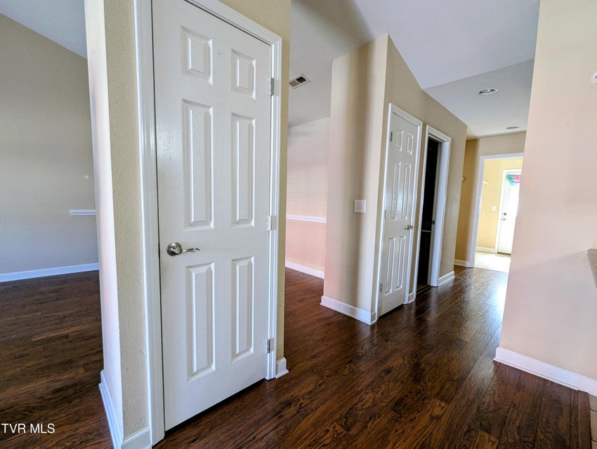 Photo #17: 48 Sage Wood Court