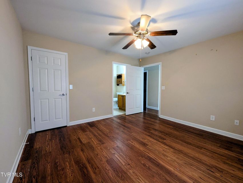 Photo #33: 48 Sage Wood Court
