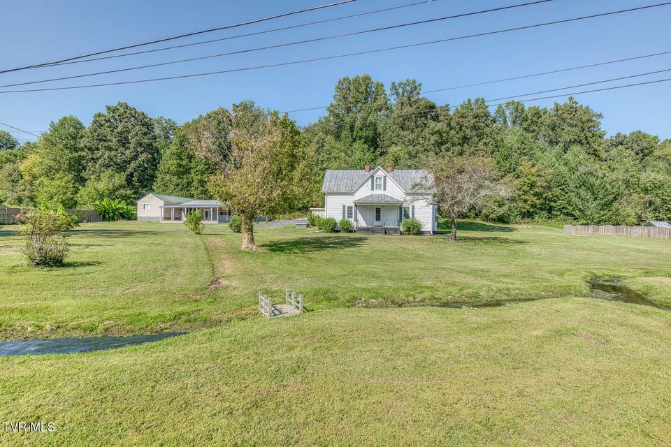 Photo #43: 160 Fox Glen Road