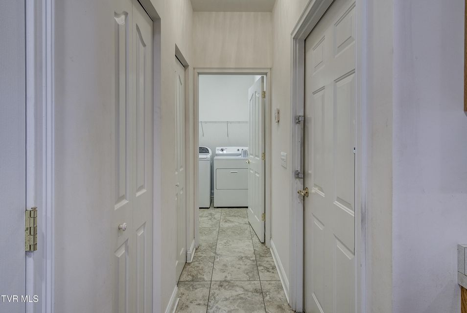 Photo #27: 231 Avonlea Place
