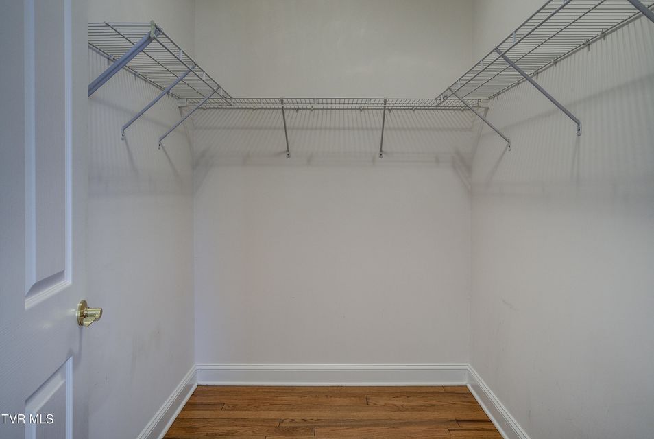 Photo #17: 231 Avonlea Place
