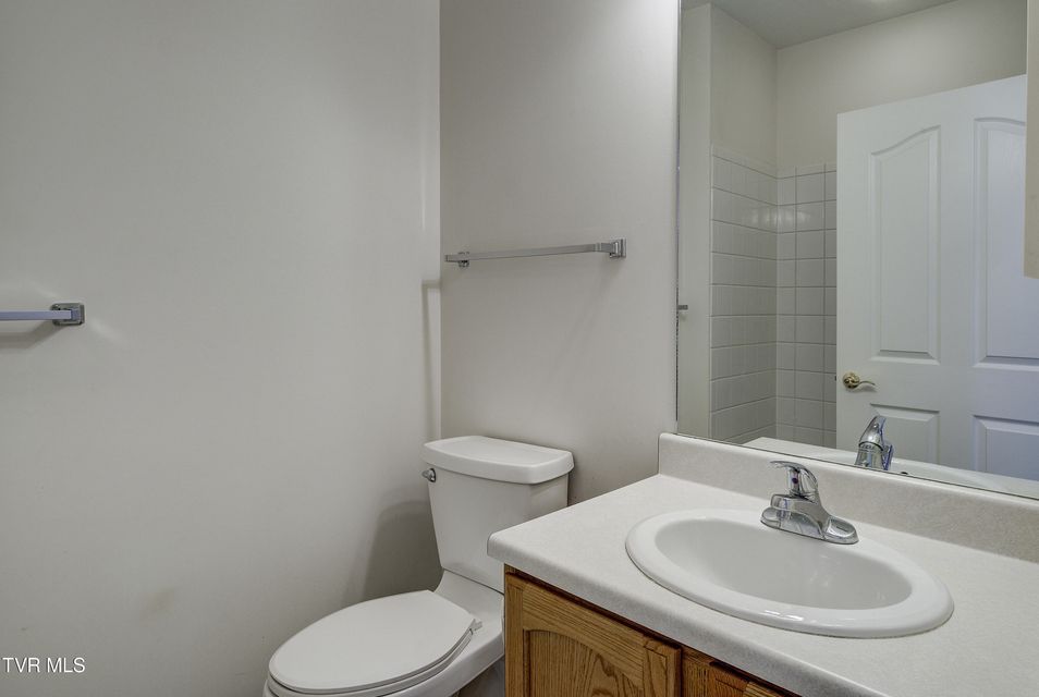 Photo #25: 231 Avonlea Place